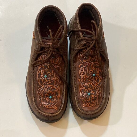 Twisted X Embroidered Brown Leather Shoes with Turquoise Details - Picture 10 of 10